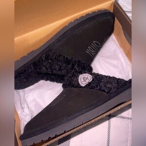 JACKIE SQUARE TOE ARIAT SLIPPERS